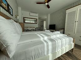 Ocean View Apartments - Ocean View