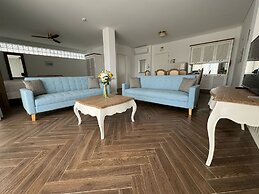 Ocean View Apartments - Ocean View