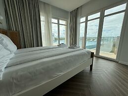 Ocean View Apartments - Ocean View