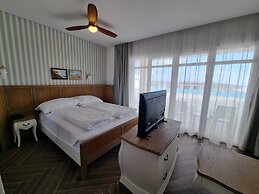 Ocean View Apartments - Ocean View