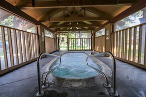 Snowcreek I #47 4 Bedroom Condo