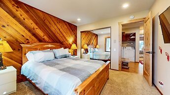 Snowcreek I #47 4 Bedroom Condo