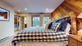 Snowcreek I #47 4 Bedroom Condo