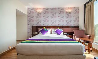 Treebo The Living Tree Karimnagar