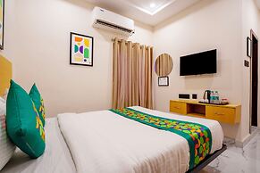 Treebo The Living Tree Karimnagar