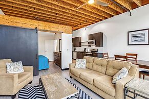 Roxy Condo 203 in Bremerton