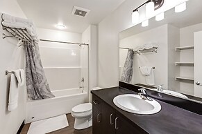 Roxy Condo 203 in Bremerton