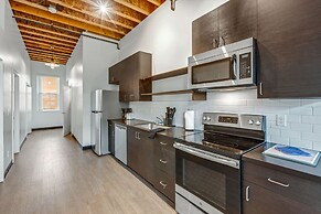 Roxy Condo 203 in Bremerton