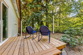 Canal Cliff Cottage in Belfair