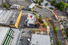 Admiral Condo 201 in Bremerton