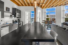 Admiral Condo 201 in Bremerton