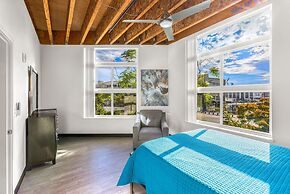 Admiral Condo 201 in Bremerton