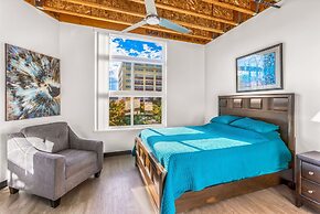 Admiral Condo 201 in Bremerton