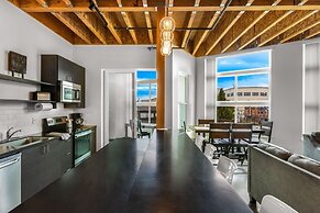 Admiral Condo 201 in Bremerton