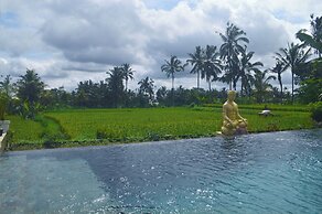 Gilded Palms Villa, Ubud Payangan, Bali
