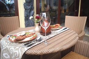 Gilded Palms Villa, Ubud Payangan, Bali