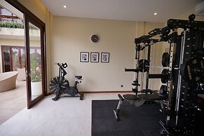 Gilded Palms Villa, Ubud Payangan, Bali