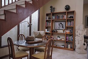 Gilded Palms Villa, Ubud Payangan, Bali