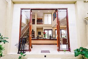 Gilded Palms Villa, Ubud Payangan, Bali