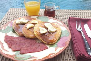 Gilded Palms Villa, Ubud Payangan, Bali