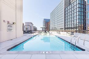 Elegant 2BR Apartment Minutes From DC