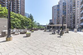 Elegant 2BR Apartment Minutes From DC