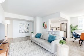 Elegant 2BR Apartment Minutes From DC