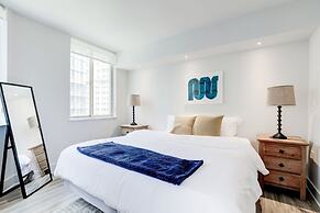 Elegant 2BR Apartment Minutes From DC