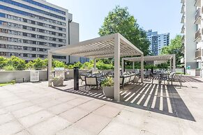 Elegant 2BR Apartment Minutes From DC