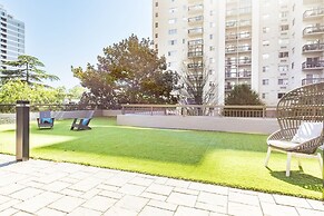 Elegant 2BR Apartment Minutes From DC