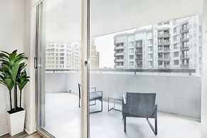 Elegant 2BR Apartment Minutes From DC