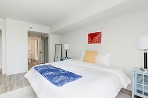 Elegant 2BR Apartment Minutes From DC