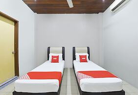 OYO 91052 Hotel Kenangan