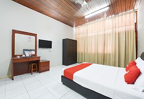 OYO 91052 Hotel Kenangan