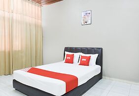 OYO 91052 Hotel Kenangan
