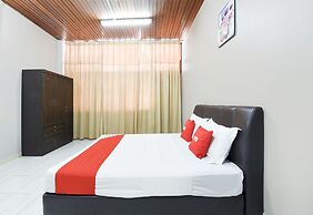 OYO 91052 Hotel Kenangan