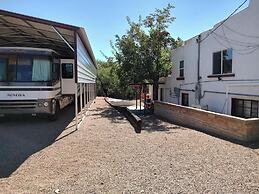 Vigilante Inn Covered Wagon