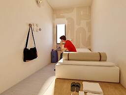 My Pod Capsule Boutique AirPort