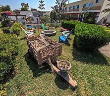 EL PARAISO ECO RESORT