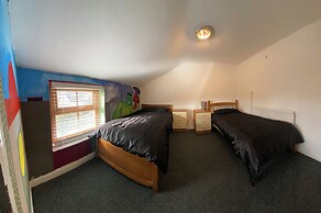 Room in Lodge - Southgate Lodge - Single-twin, Double and Family Rooms