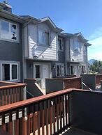 Mountain View Walk to all in Canmore Canada