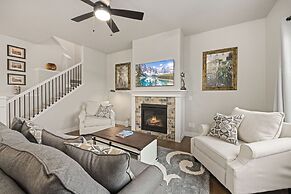 Scenic Mountain Retreat Golf, Pickleball, Relax