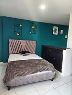 LINDOS APARTAMENTOS CENTRAL JCH RESTREPO