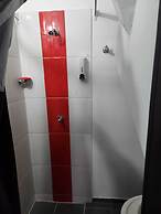 LINDOS APARTAMENTOS CENTRAL JCH RESTREPO