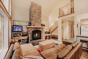 40gs Wifi - W/D Hot Tub - Sleeps 8