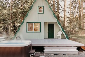 54sl - Hot Tub - Pets OK - Sleeps 4