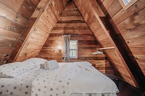 54sl - Hot Tub - Pets OK - Sleeps 4