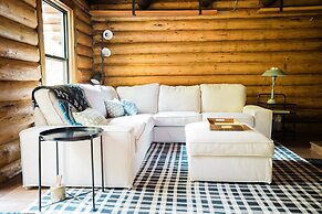 87sl - Starlink - Sauna - Sleeps 8