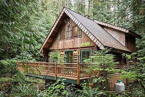 87sl - Starlink - Sauna - Sleeps 8