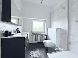 Charming 5 bedrooms Home